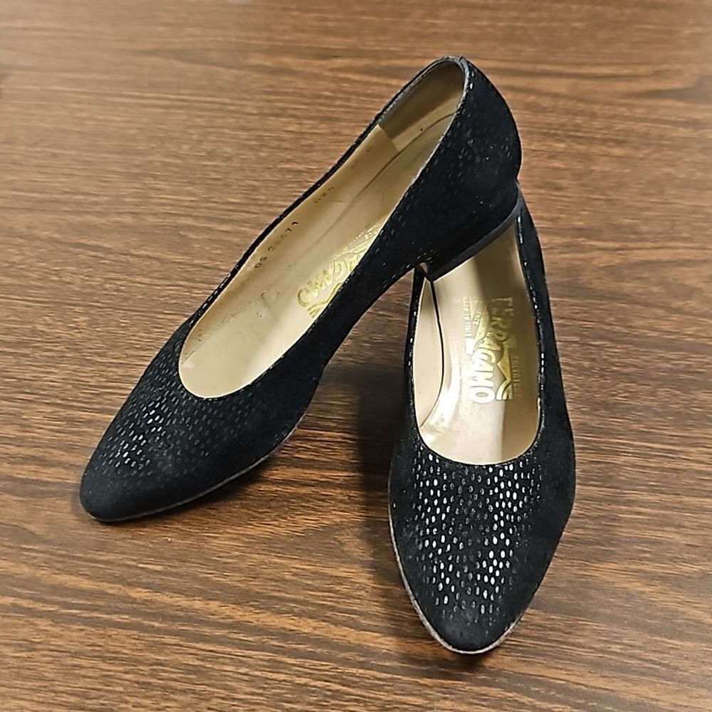 Salvatore Ferragamo Black Suede Block Heel Pumps – Made in Italy – Size 6/6.5 B